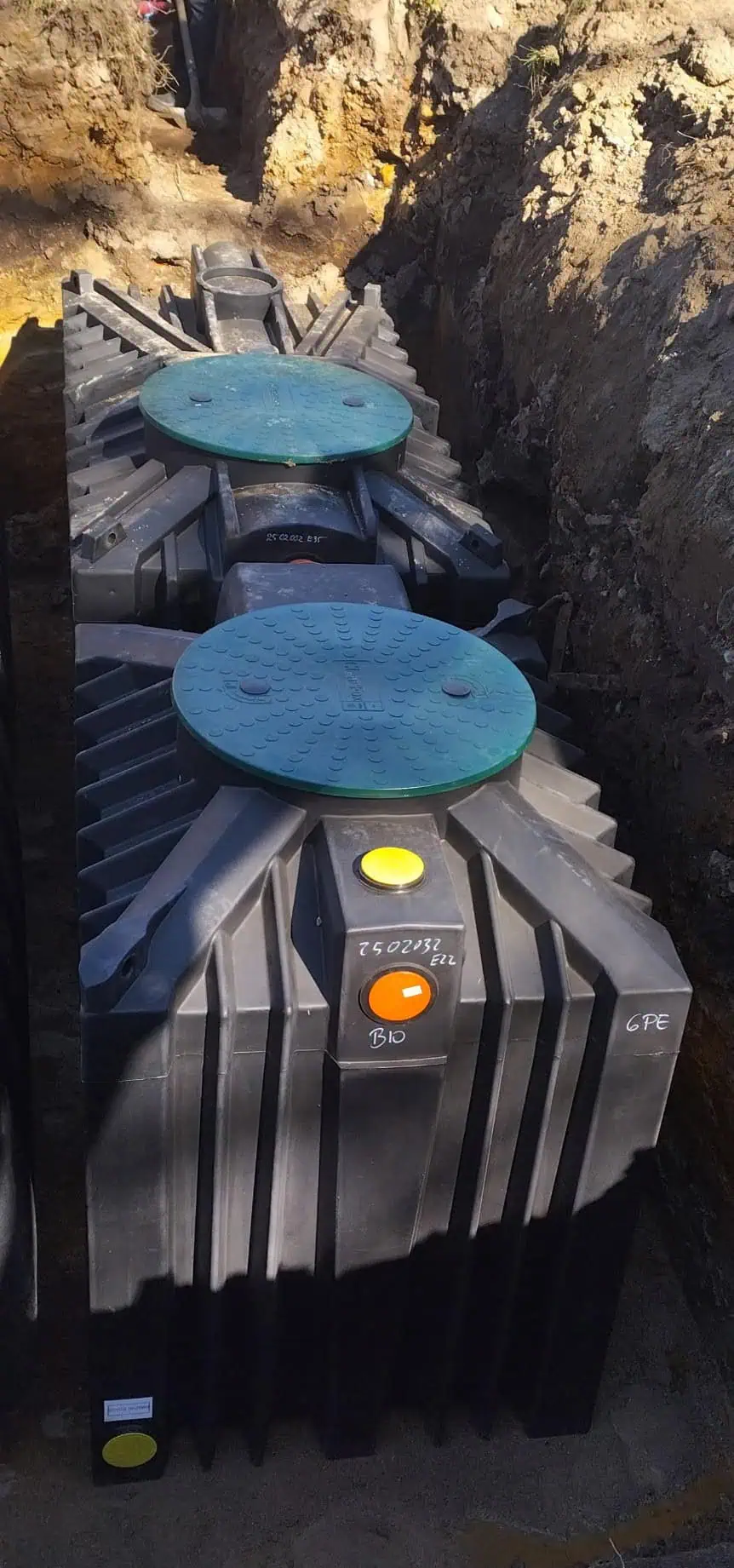 Installation d'un filtre compact assainissement Loire - ClearFox® 6EH dans la tranchée